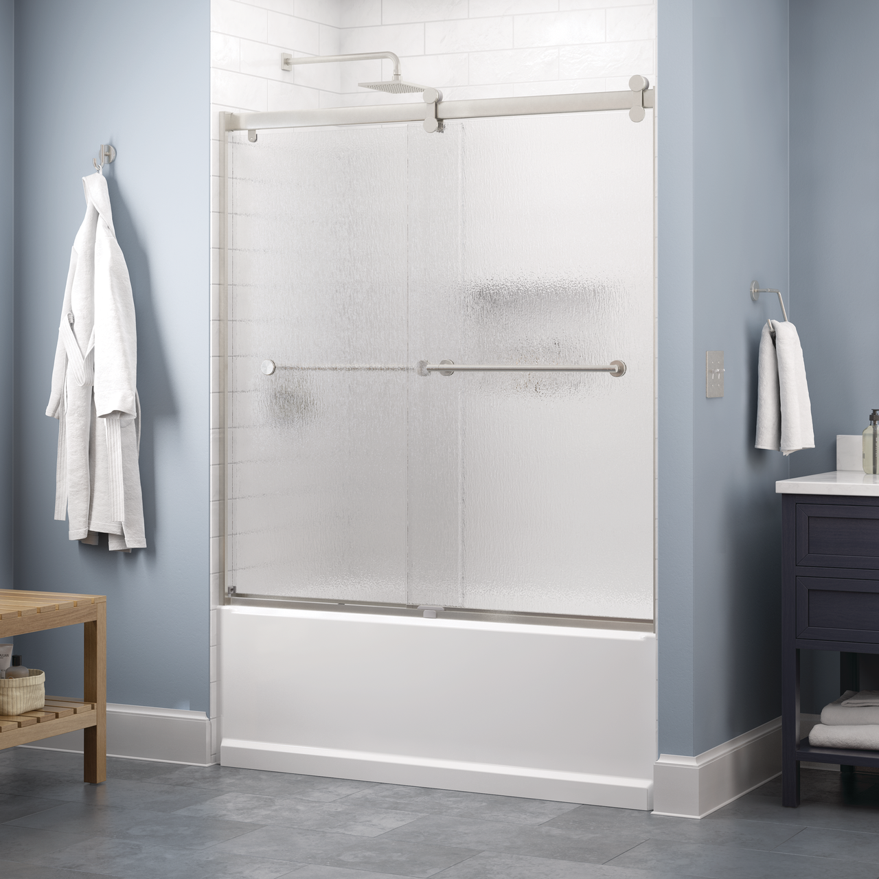 Contemporary 6mm Bathtub Door with Crestfield Handle