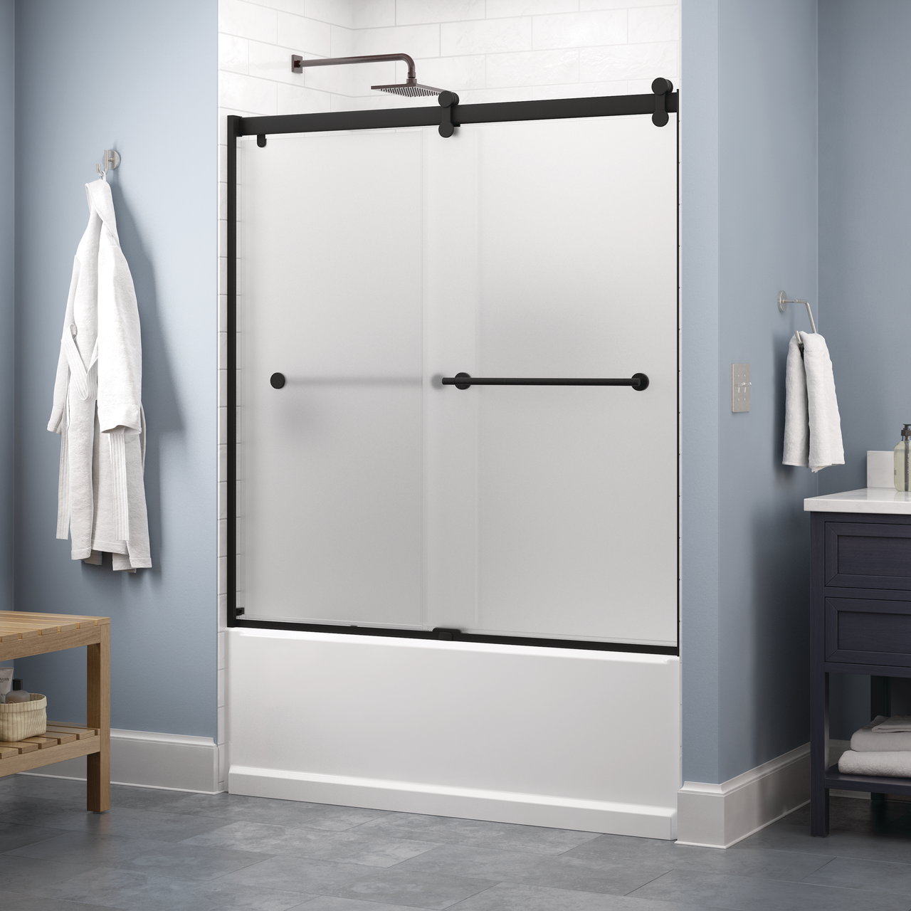 Contemporary 6mm Bathtub Door with Everly Handle