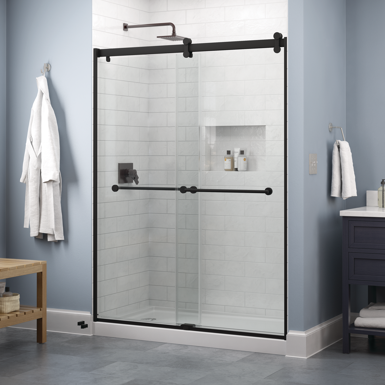 Contemporary 6mm Shower Door with Everly Handle