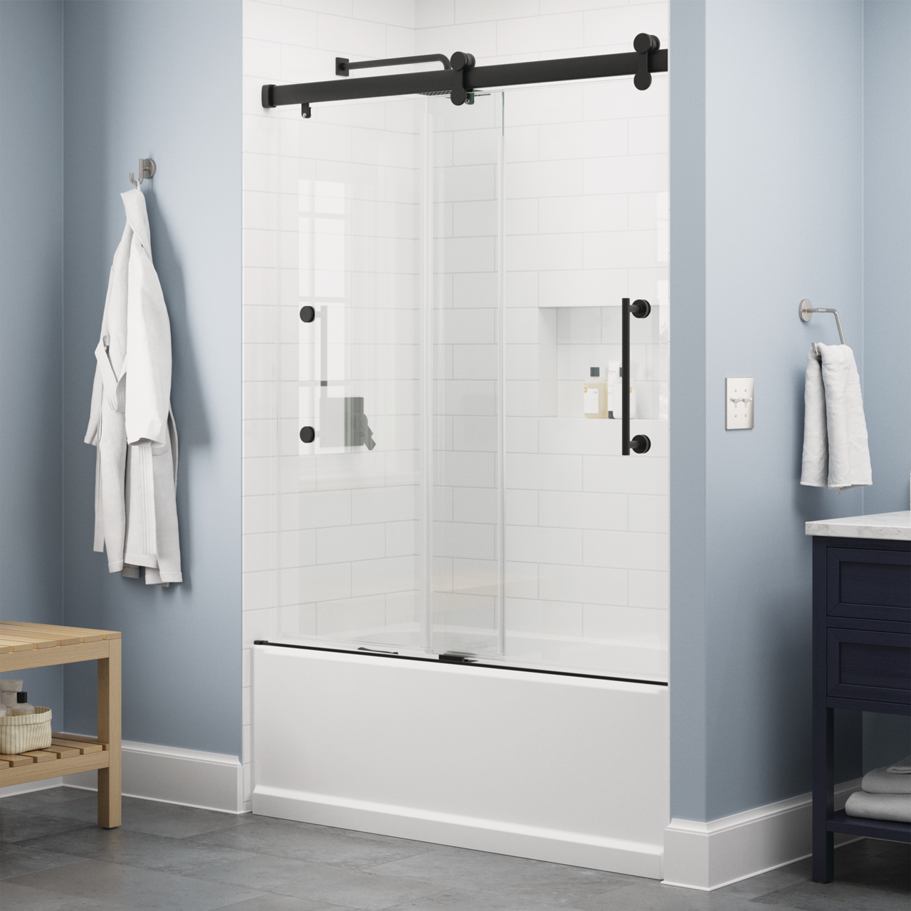 60" Bathtub / Clear / Matte Black