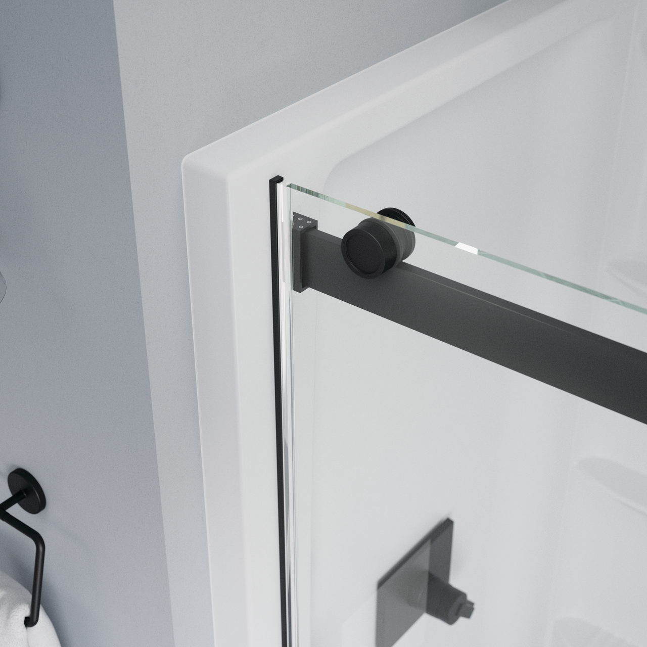 60" Shower / Clear / Matte Black