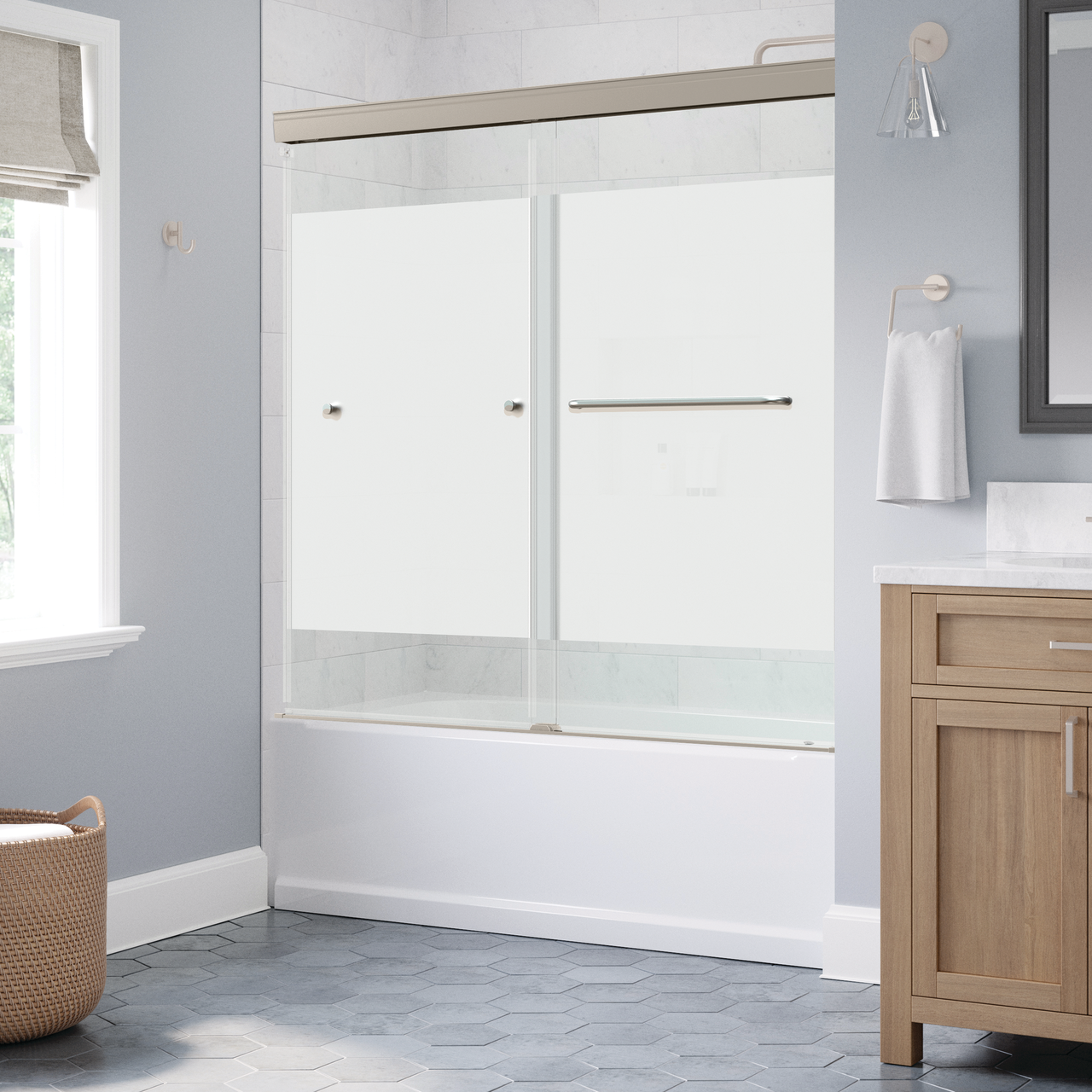 60" Bathtub / Privacy / Brushed Nickel (Shower Door)
