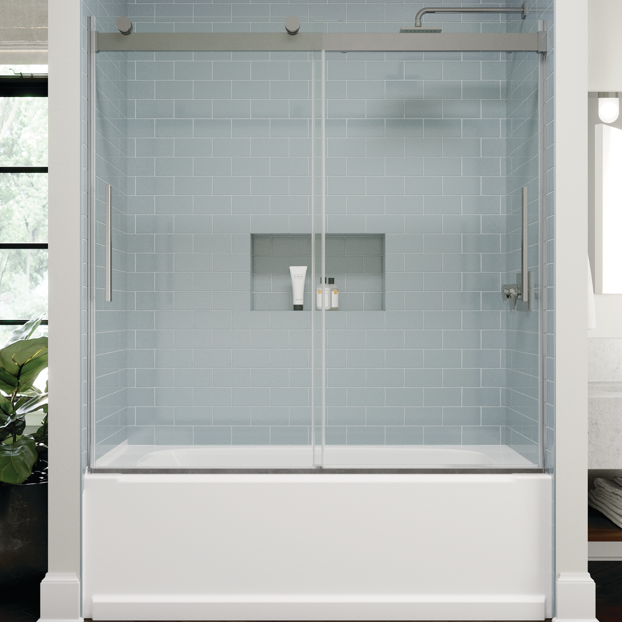 60" Bathtub / Clear / Polished Chrome
