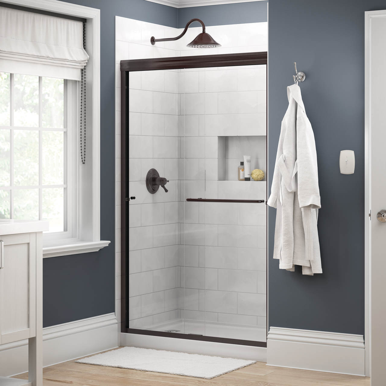 Traditional 6mm Shower Door with Simplicity Handle