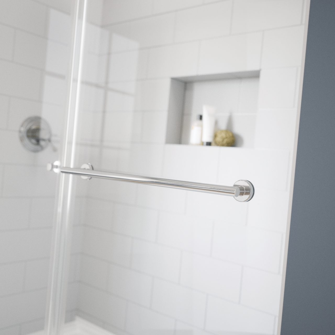 60" Bathtub / Clear / Chrome