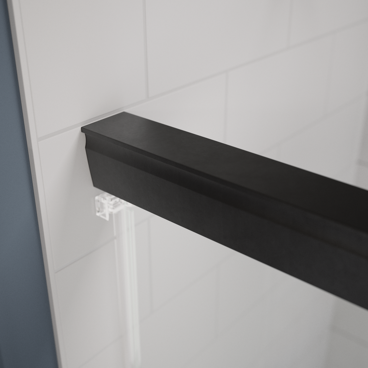60" Bathtub / Clear / Matte Black