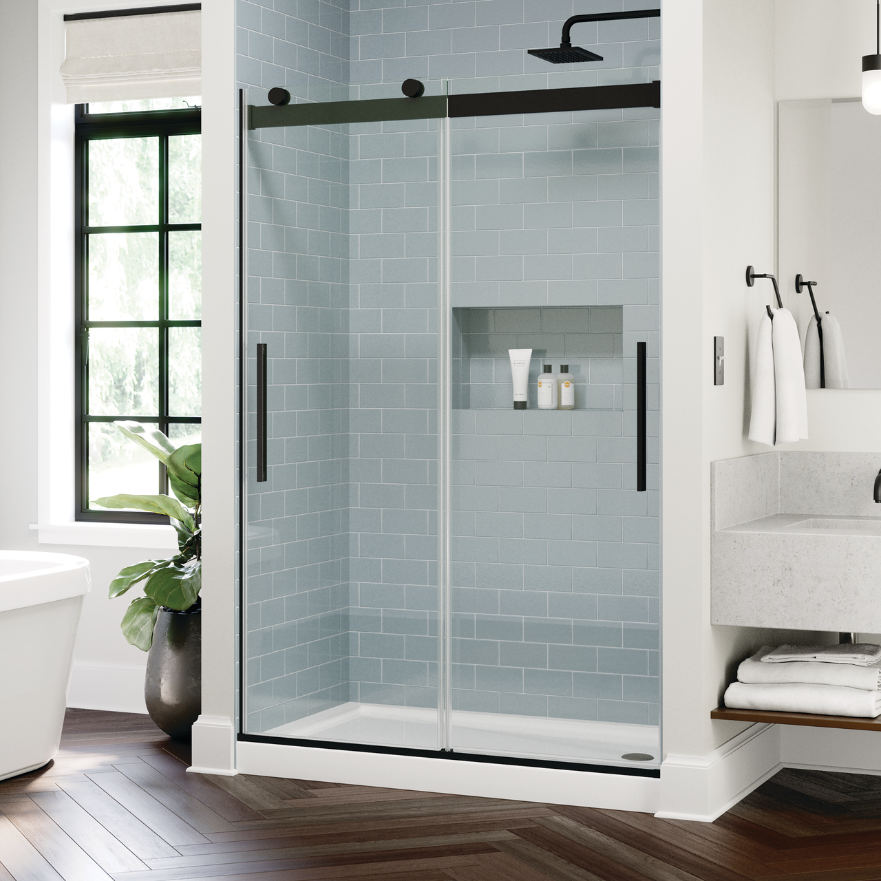 48" Shower / Clear / Matte Black