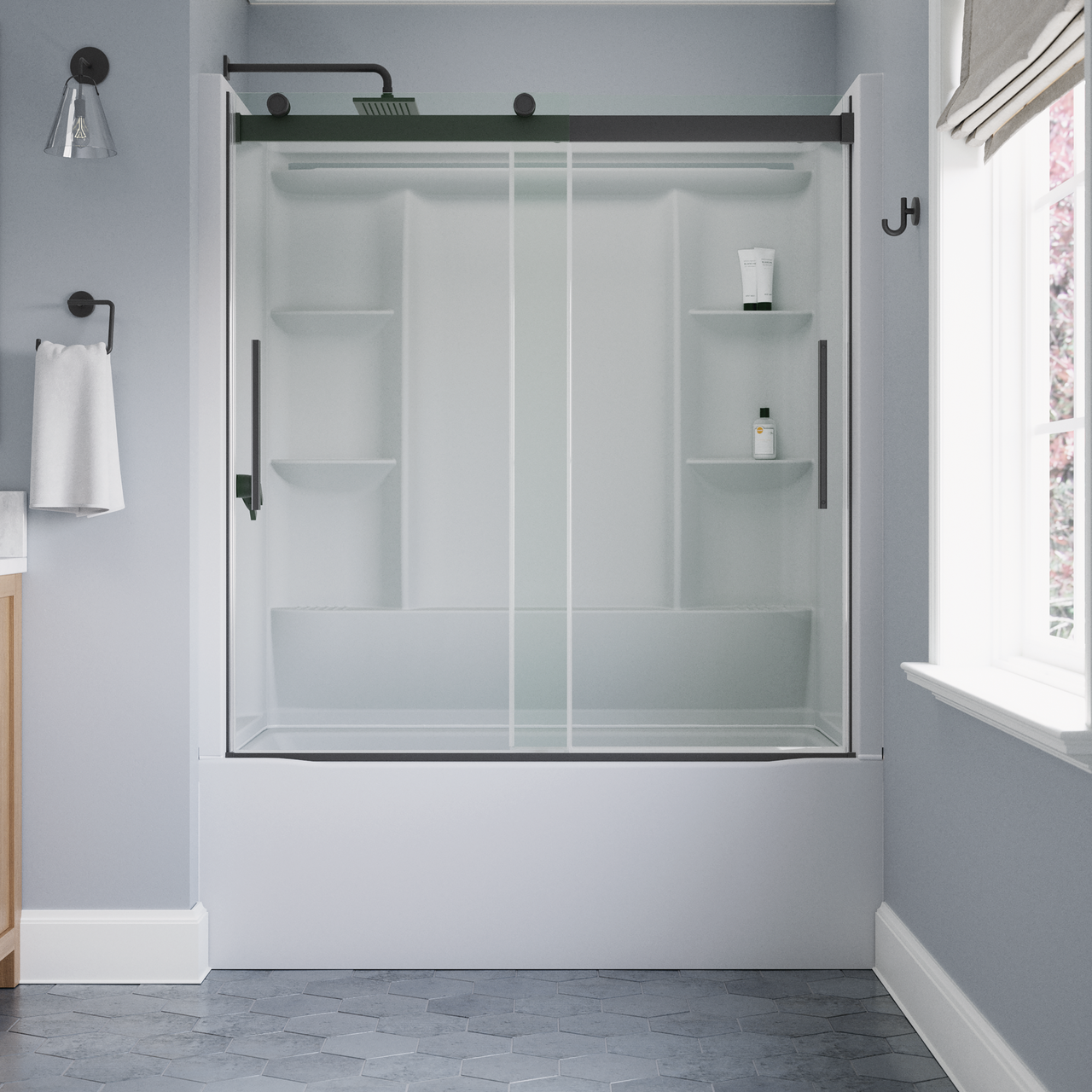 60" Bathtub / Clear / Matte Black