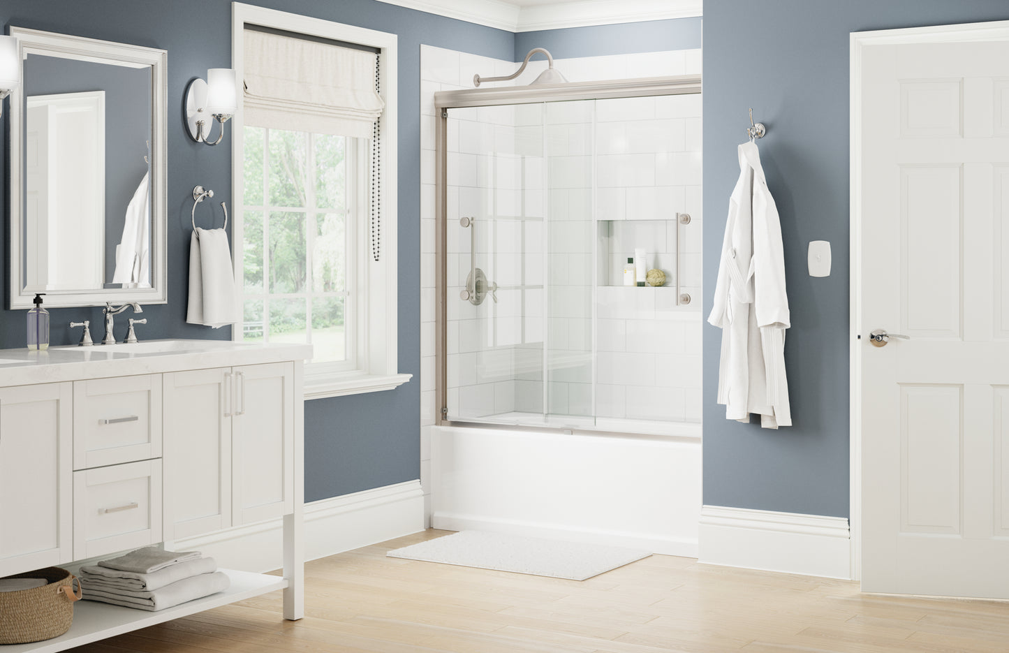 60" Bathtub / Clear / Shower Door Brushed Nickel