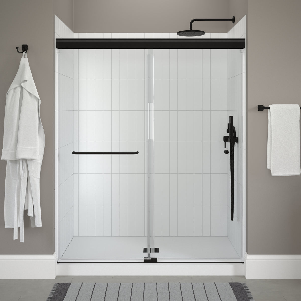 60" Shower / Clear / Matte Black